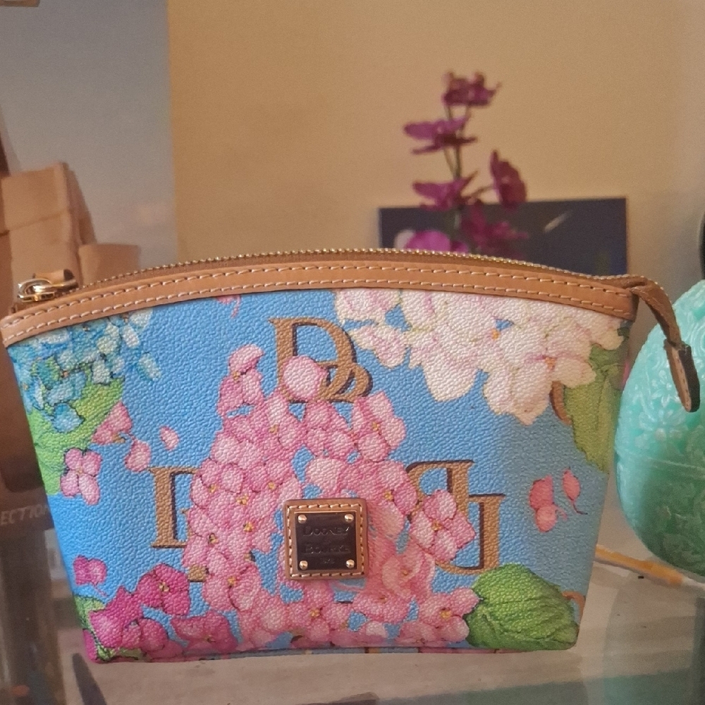 Dooney & Bourke Hydrangea Cosmetic Case